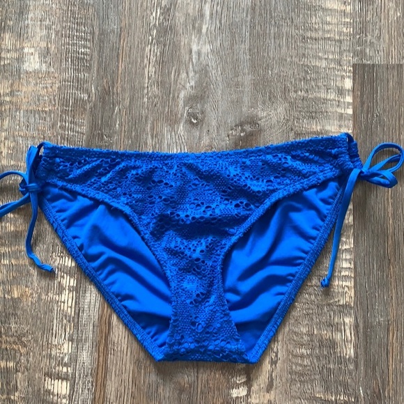 Cute bikini bottoms nice condition bundle up to save - Picture 1 of 3